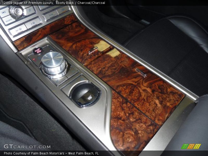 Controls of 2009 XF Premium Luxury