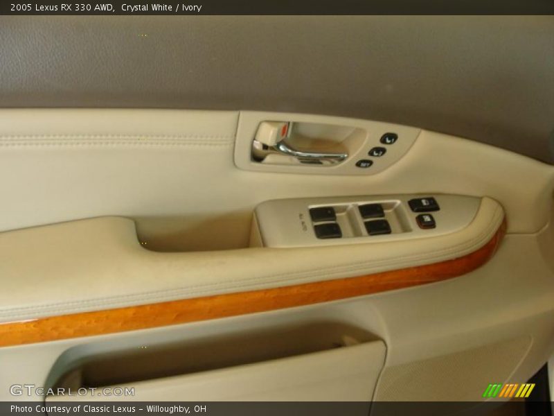 Crystal White / Ivory 2005 Lexus RX 330 AWD