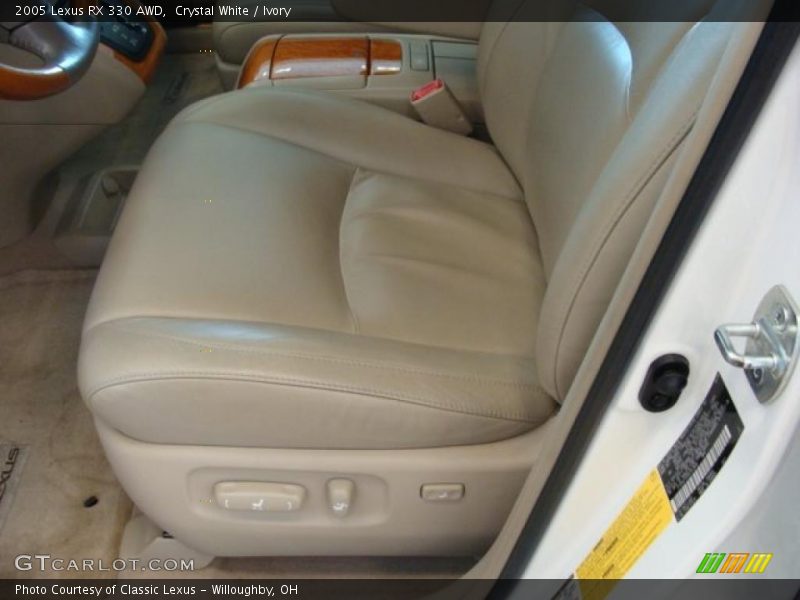Crystal White / Ivory 2005 Lexus RX 330 AWD