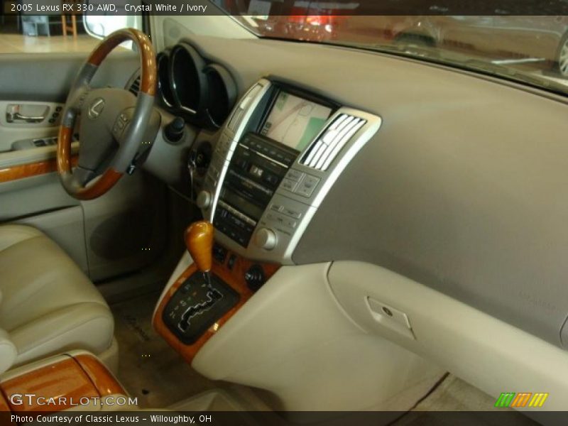 Crystal White / Ivory 2005 Lexus RX 330 AWD