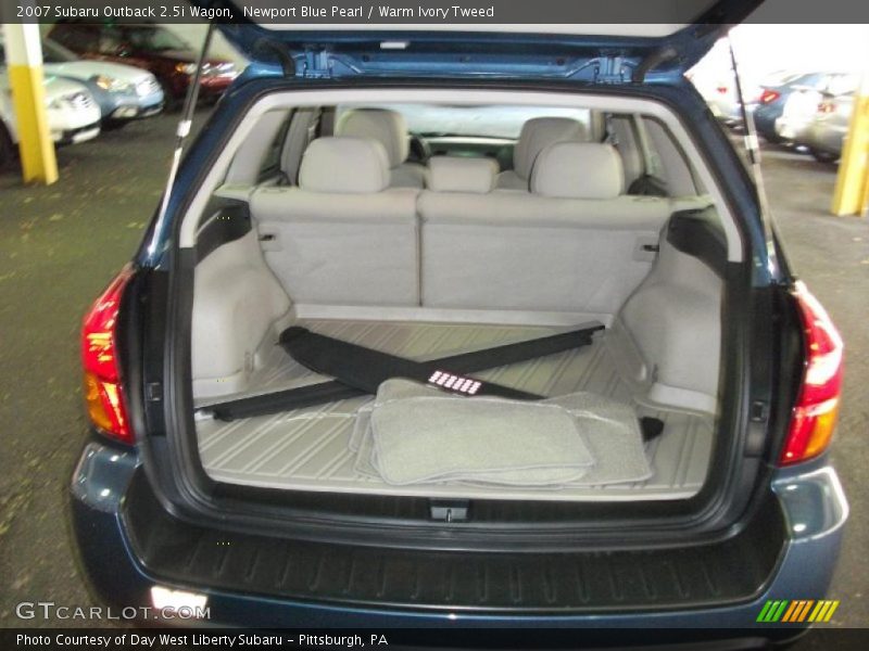 Newport Blue Pearl / Warm Ivory Tweed 2007 Subaru Outback 2.5i Wagon