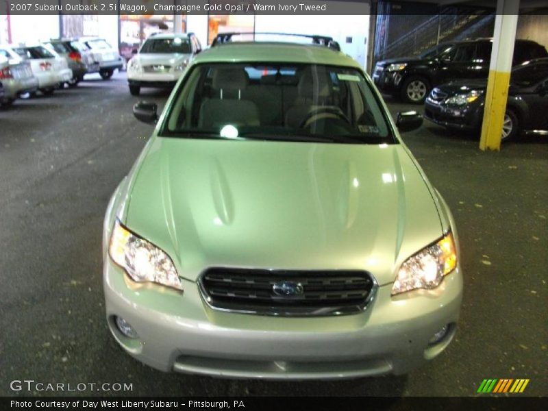 Champagne Gold Opal / Warm Ivory Tweed 2007 Subaru Outback 2.5i Wagon