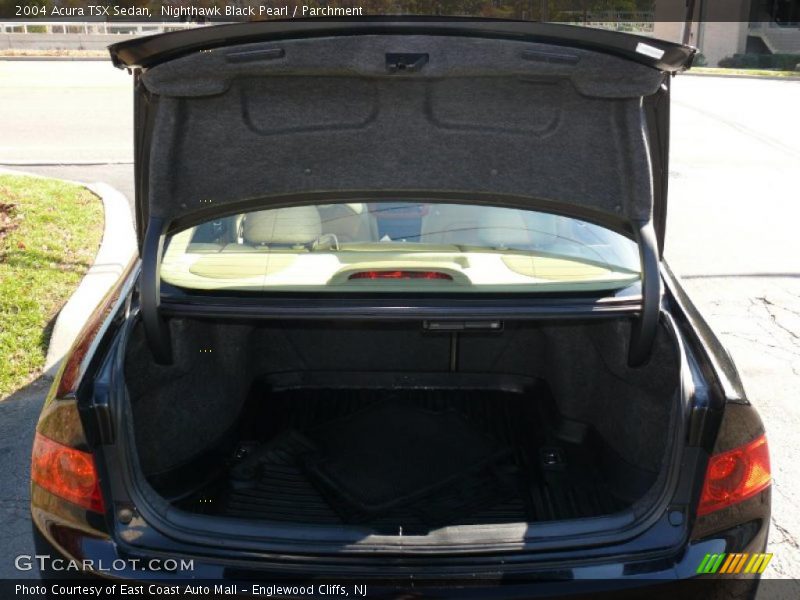  2004 TSX Sedan Trunk