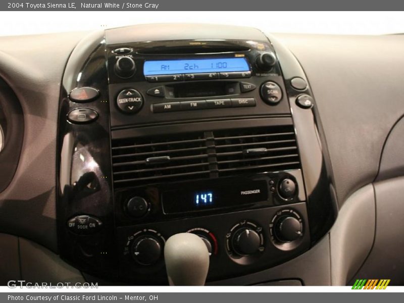 Natural White / Stone Gray 2004 Toyota Sienna LE