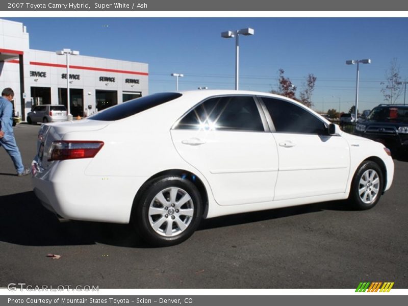Super White / Ash 2007 Toyota Camry Hybrid