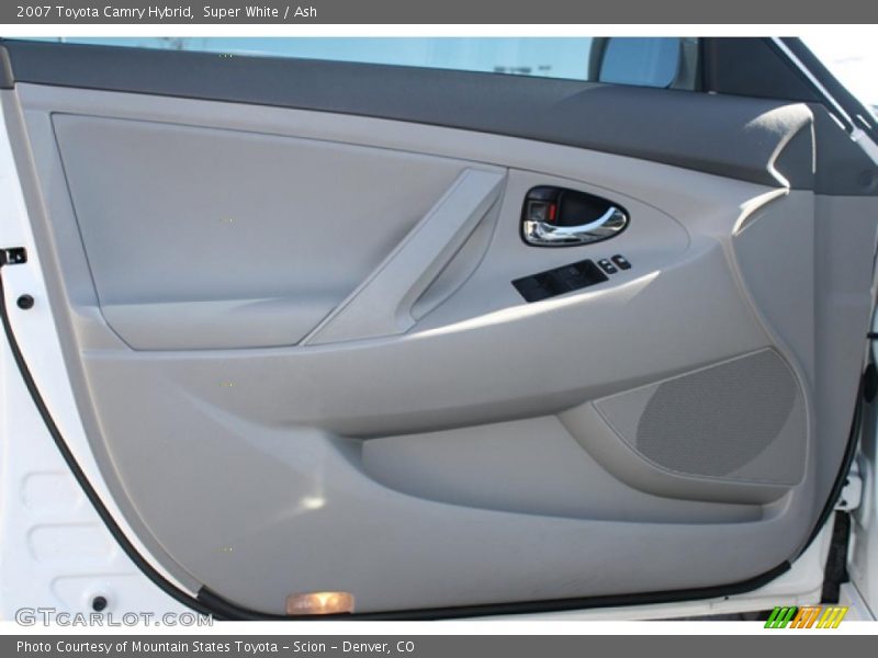 Super White / Ash 2007 Toyota Camry Hybrid