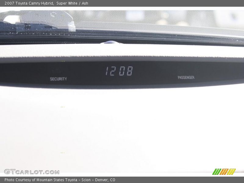 Super White / Ash 2007 Toyota Camry Hybrid