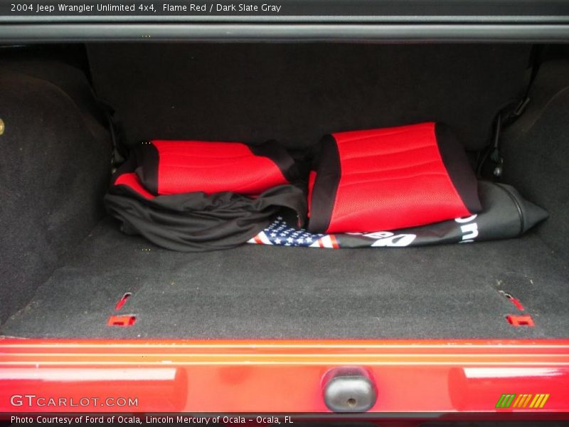 Flame Red / Dark Slate Gray 2004 Jeep Wrangler Unlimited 4x4