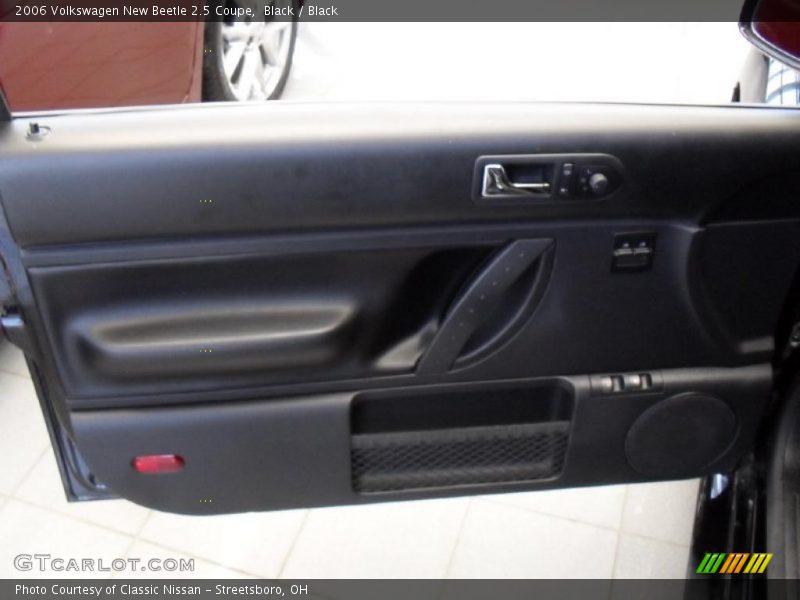 Black / Black 2006 Volkswagen New Beetle 2.5 Coupe