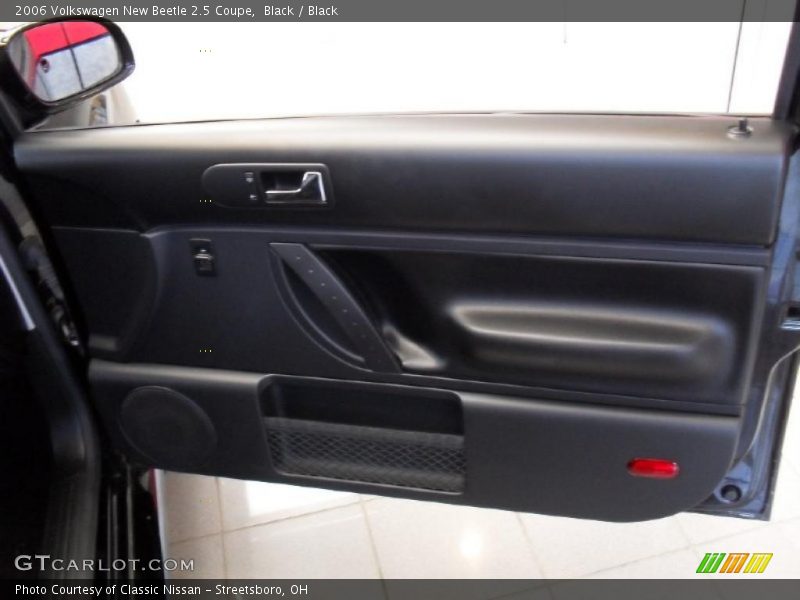 Black / Black 2006 Volkswagen New Beetle 2.5 Coupe