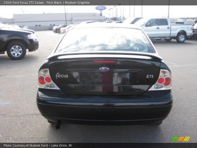 Pitch Black / Medium Graphite 2004 Ford Focus ZTS Sedan