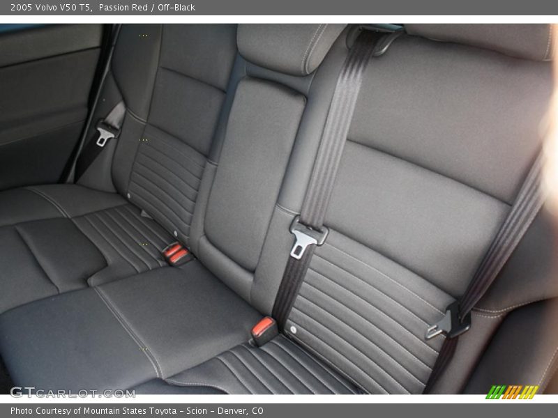  2005 V50 T5 Off-Black Interior