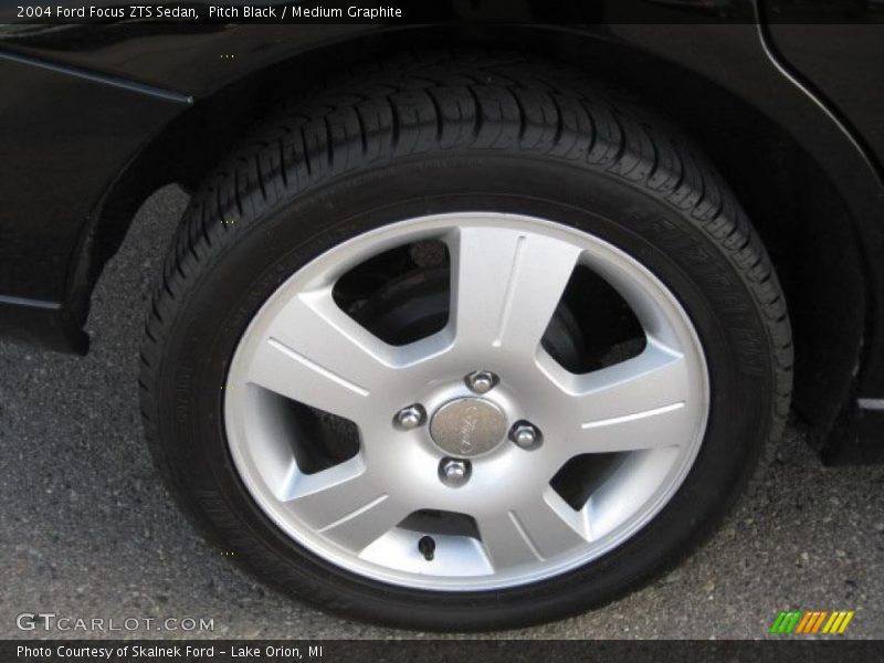  2004 Focus ZTS Sedan Wheel