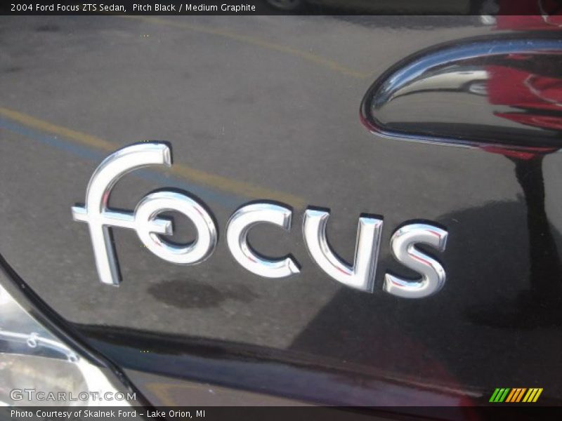  2004 Focus ZTS Sedan Logo