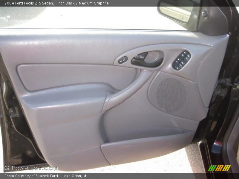 Door Panel of 2004 Focus ZTS Sedan