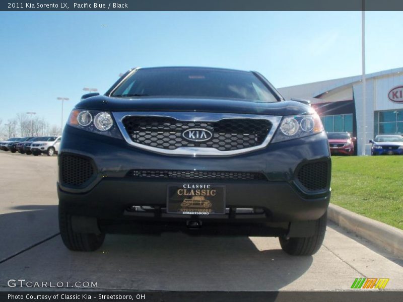 Pacific Blue / Black 2011 Kia Sorento LX