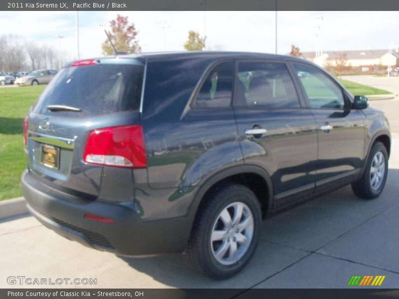 Pacific Blue / Black 2011 Kia Sorento LX