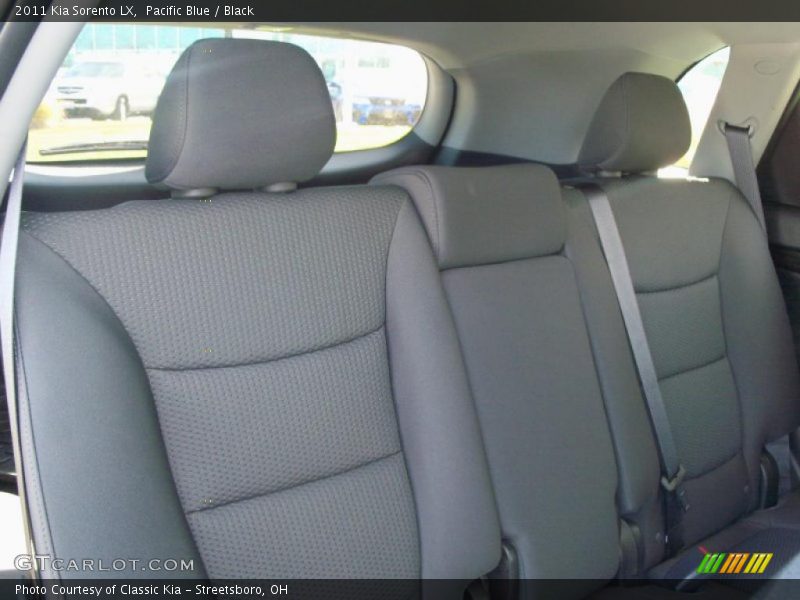 Pacific Blue / Black 2011 Kia Sorento LX