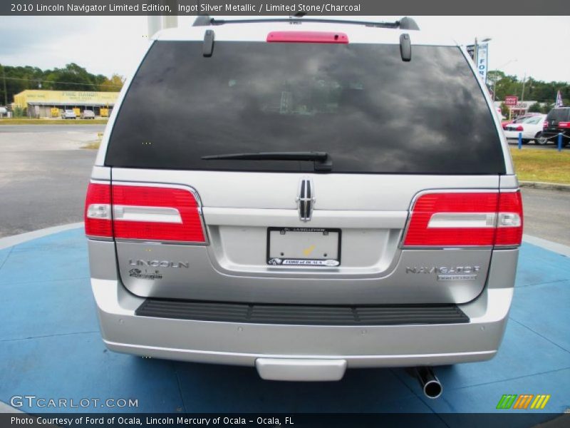 Ingot Silver Metallic / Limited Stone/Charcoal 2010 Lincoln Navigator Limited Edition