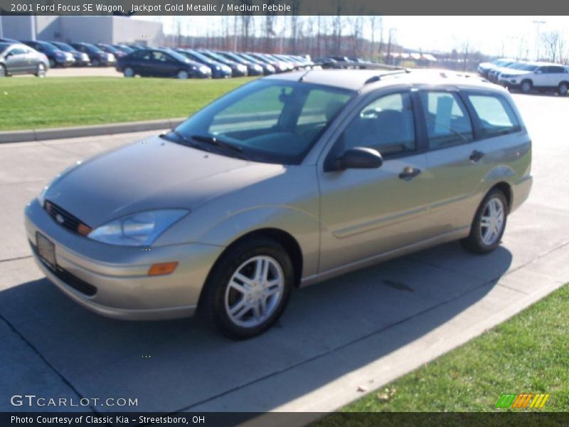 Jackpot Gold Metallic / Medium Pebble 2001 Ford Focus SE Wagon