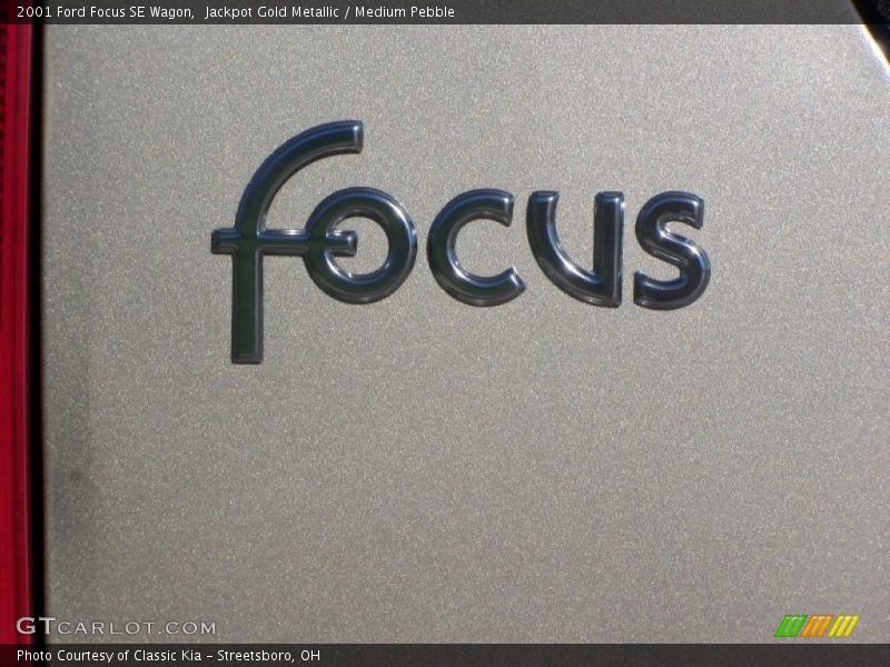 2001 Focus SE Wagon Logo