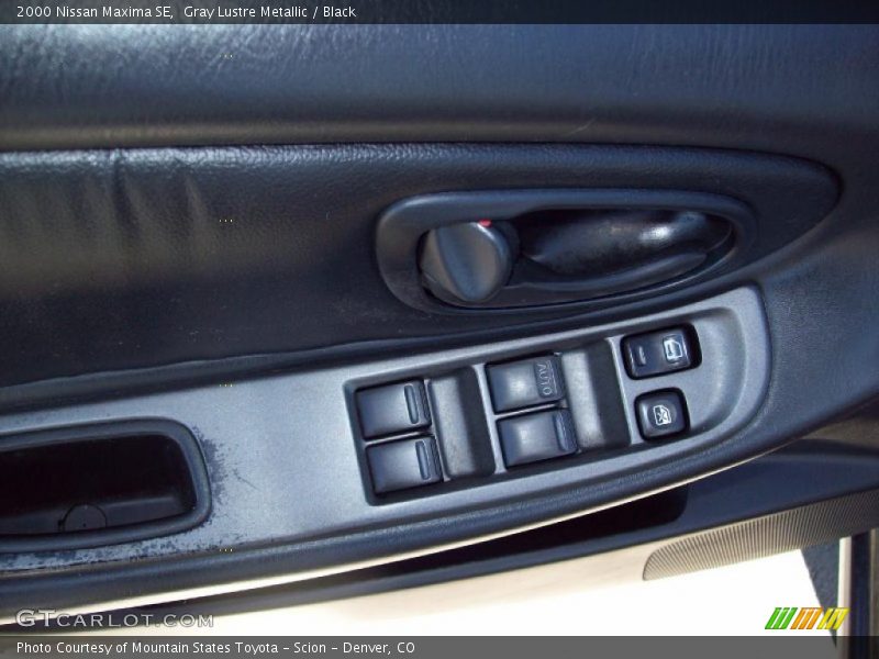 Gray Lustre Metallic / Black 2000 Nissan Maxima SE