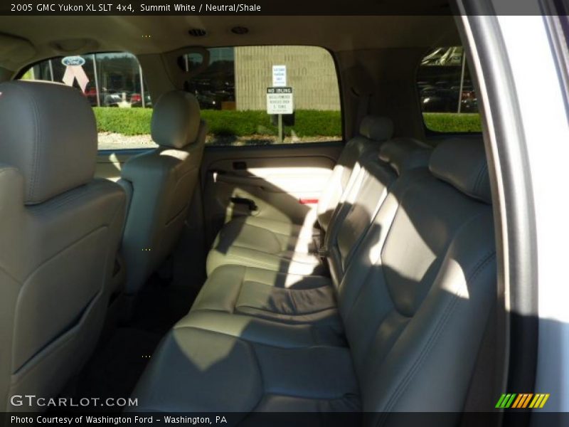 Summit White / Neutral/Shale 2005 GMC Yukon XL SLT 4x4