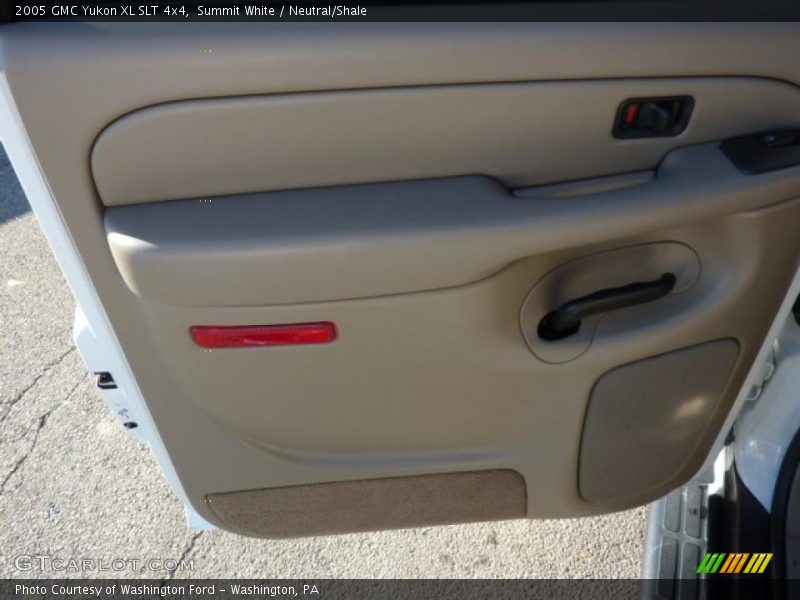 Summit White / Neutral/Shale 2005 GMC Yukon XL SLT 4x4