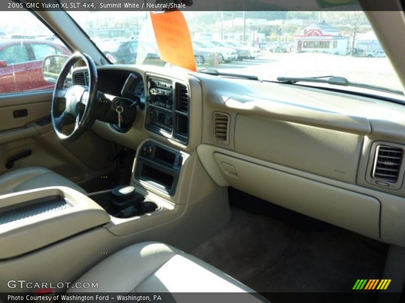Summit White / Neutral/Shale 2005 GMC Yukon XL SLT 4x4