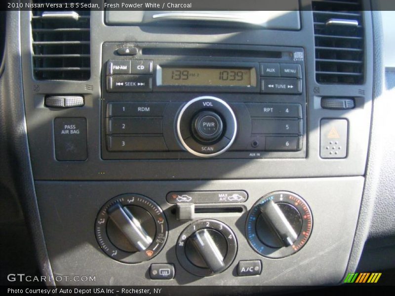 Controls of 2010 Versa 1.8 S Sedan