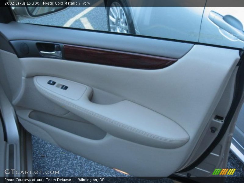 Mystic Gold Metallic / Ivory 2002 Lexus ES 300