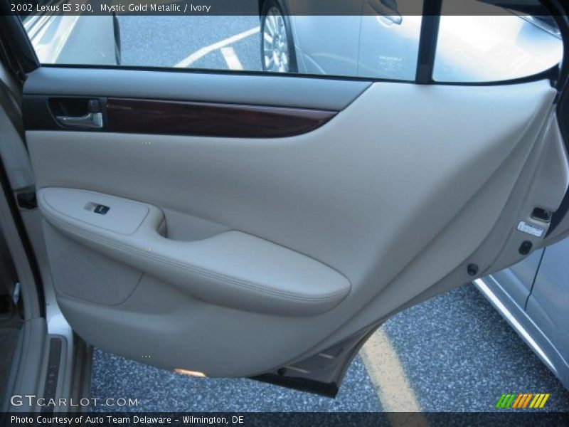Mystic Gold Metallic / Ivory 2002 Lexus ES 300