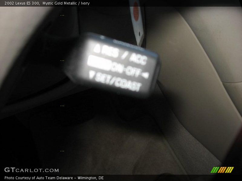 Mystic Gold Metallic / Ivory 2002 Lexus ES 300