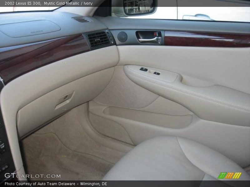 Mystic Gold Metallic / Ivory 2002 Lexus ES 300