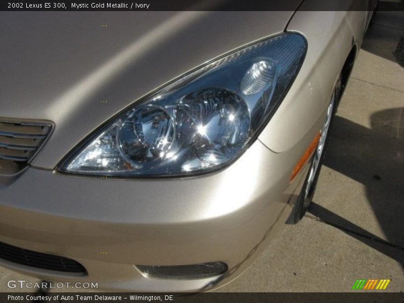 Mystic Gold Metallic / Ivory 2002 Lexus ES 300