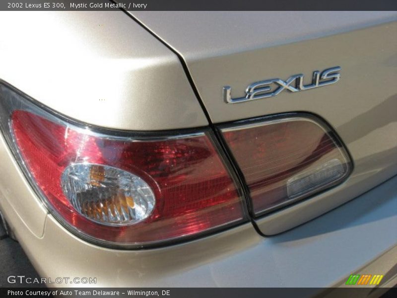 Mystic Gold Metallic / Ivory 2002 Lexus ES 300