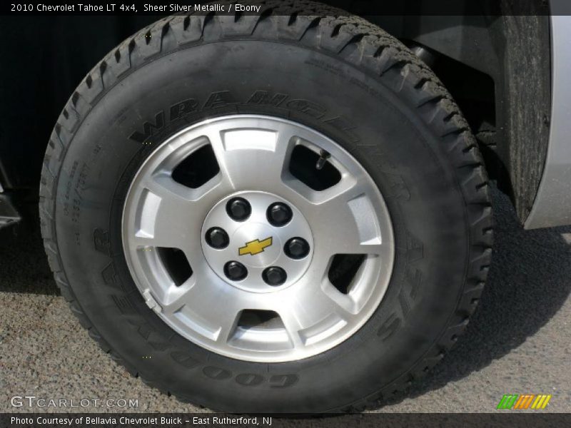 Sheer Silver Metallic / Ebony 2010 Chevrolet Tahoe LT 4x4