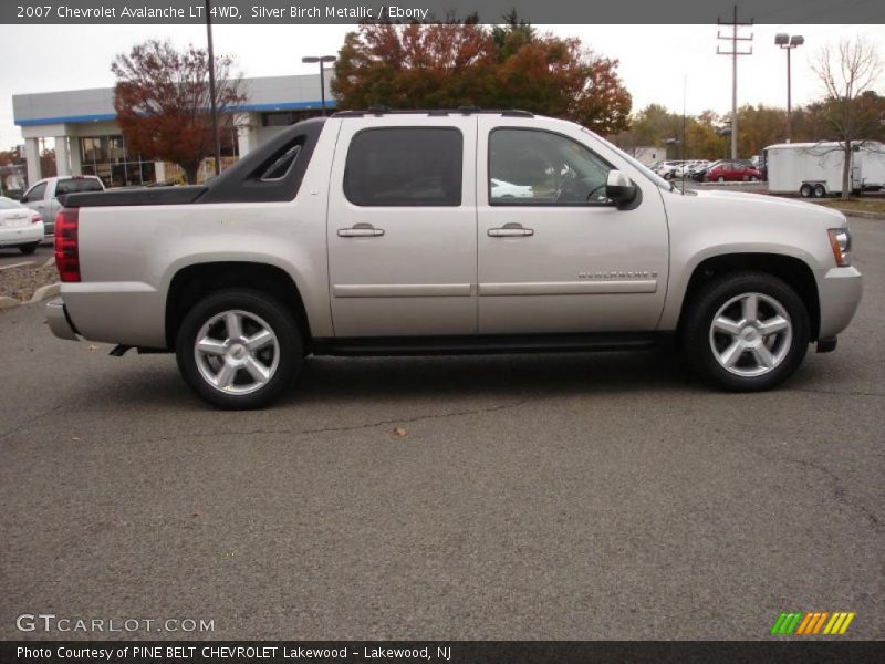 Silver Birch Metallic / Ebony 2007 Chevrolet Avalanche LT 4WD