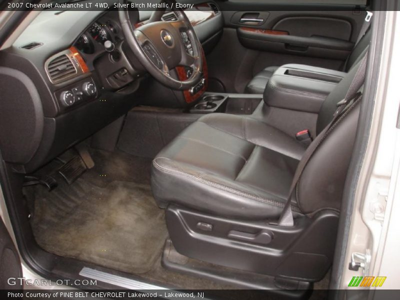 Silver Birch Metallic / Ebony 2007 Chevrolet Avalanche LT 4WD