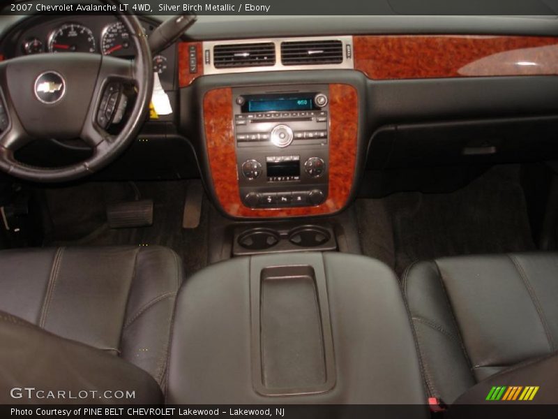 Silver Birch Metallic / Ebony 2007 Chevrolet Avalanche LT 4WD