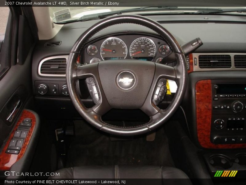 Silver Birch Metallic / Ebony 2007 Chevrolet Avalanche LT 4WD