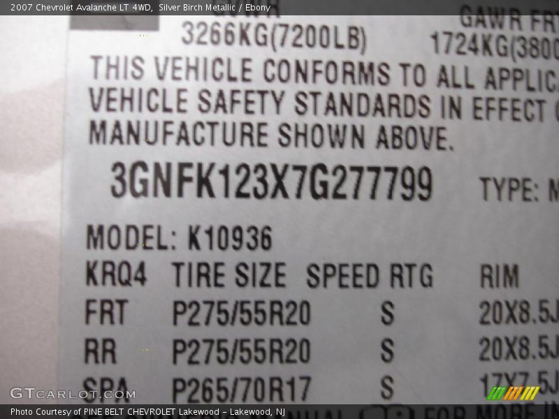 Silver Birch Metallic / Ebony 2007 Chevrolet Avalanche LT 4WD