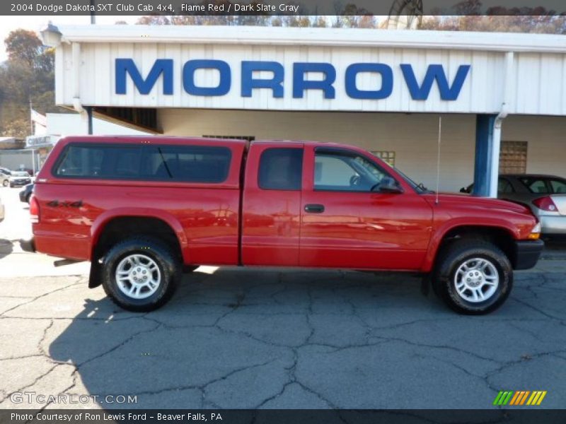 Flame Red / Dark Slate Gray 2004 Dodge Dakota SXT Club Cab 4x4