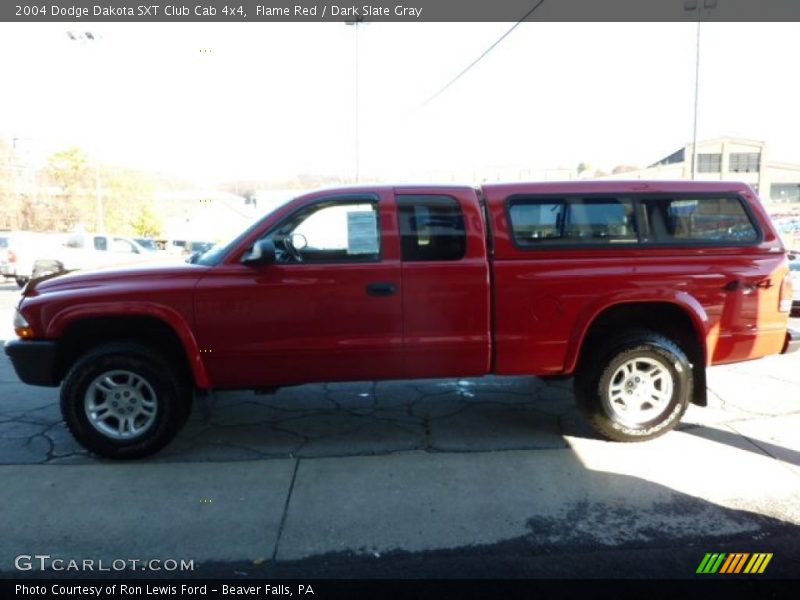 Flame Red / Dark Slate Gray 2004 Dodge Dakota SXT Club Cab 4x4
