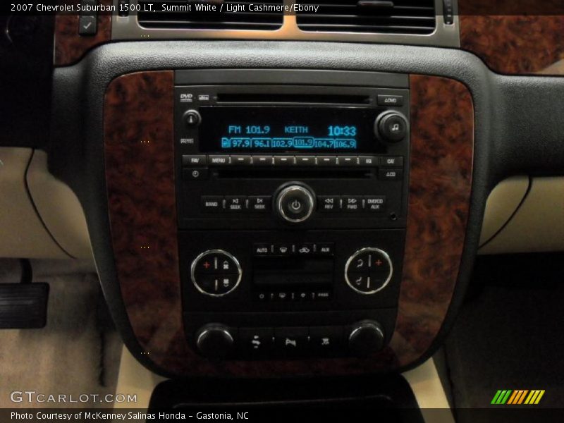 Controls of 2007 Suburban 1500 LT