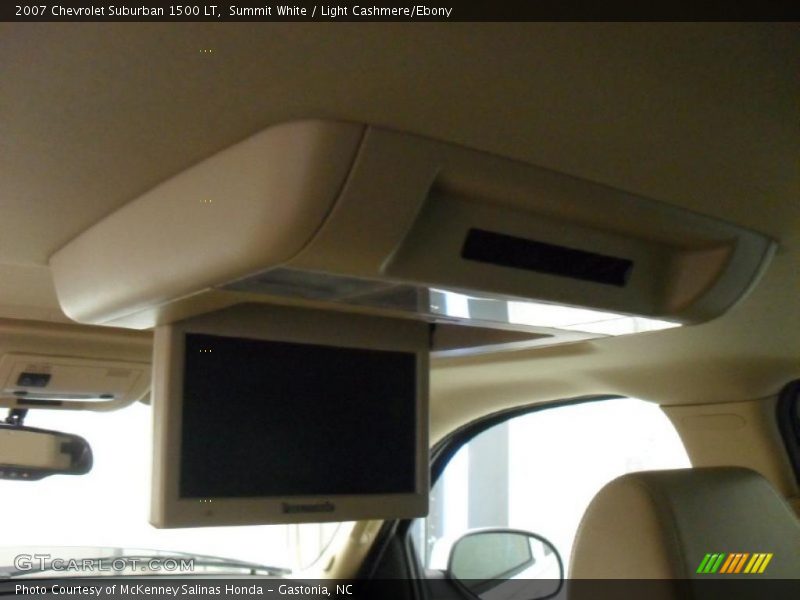 Summit White / Light Cashmere/Ebony 2007 Chevrolet Suburban 1500 LT