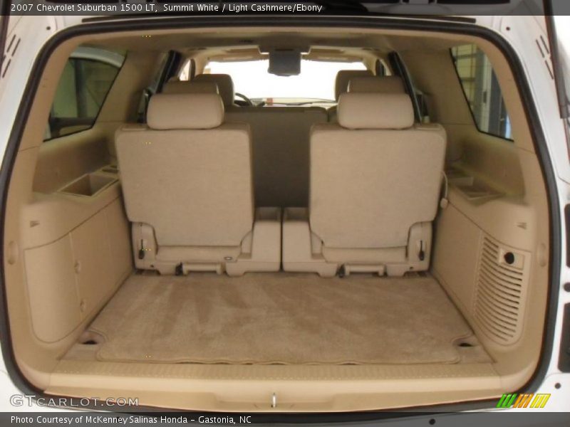 2007 Suburban 1500 LT Trunk