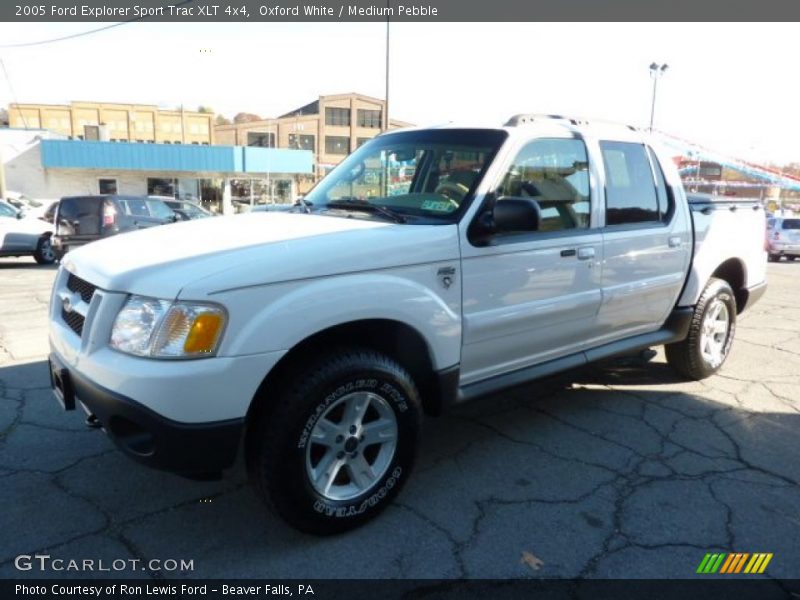 Oxford White / Medium Pebble 2005 Ford Explorer Sport Trac XLT 4x4