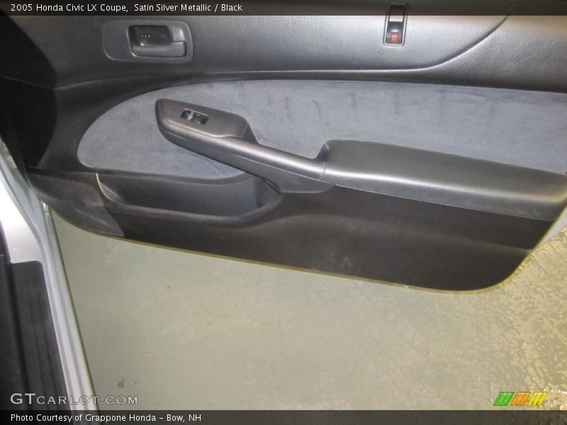 Door Panel of 2005 Civic LX Coupe