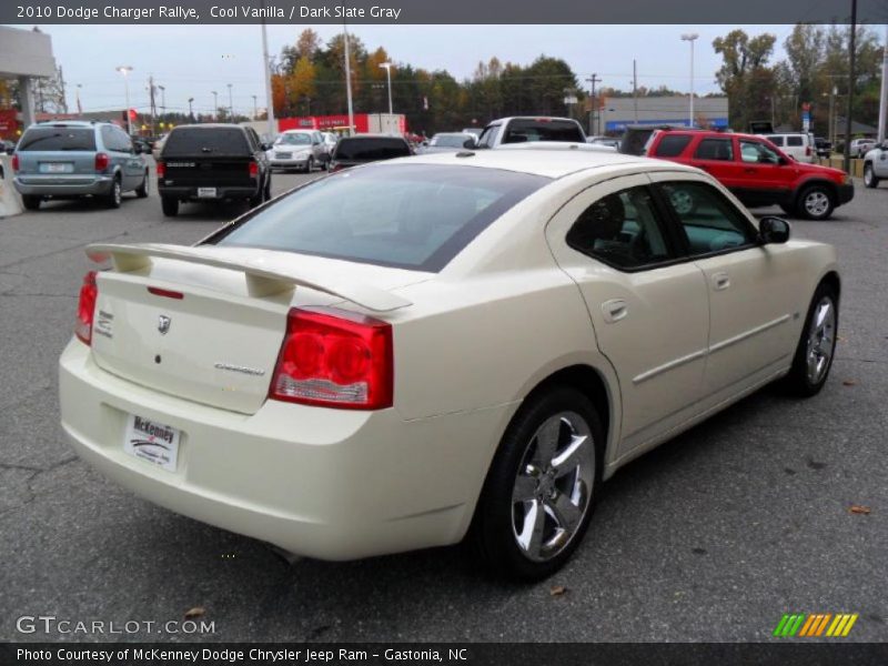 Cool Vanilla / Dark Slate Gray 2010 Dodge Charger Rallye